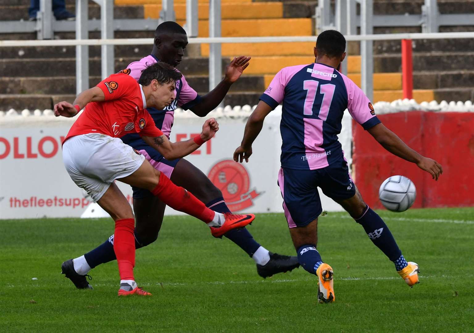 Ebbsfleet's Adam Mekki gets his shot away against Dulwich. Picture: Keith Gillard (42639824)