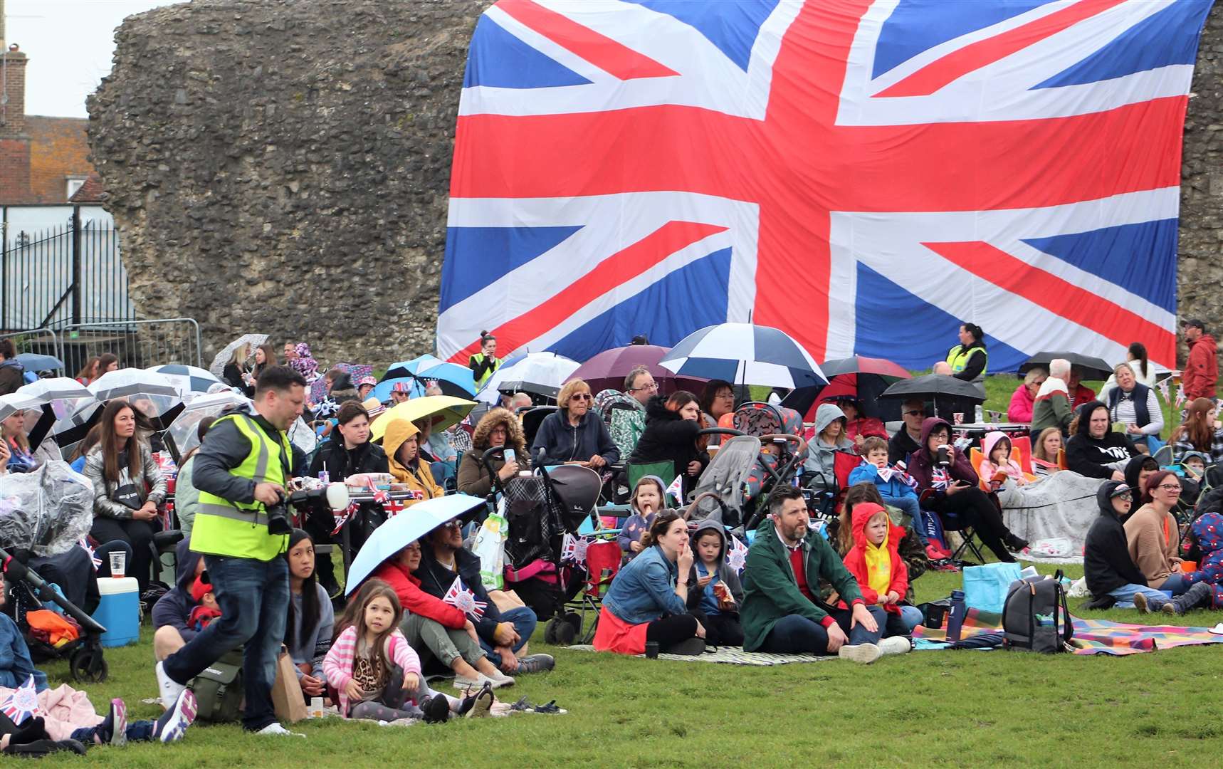 Hundreds braved the rain. Picture: Rachel Evans