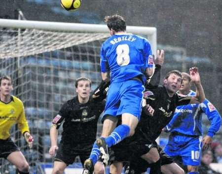 Mark Bentley goes close with a first half header. Picture: Grant Falvey