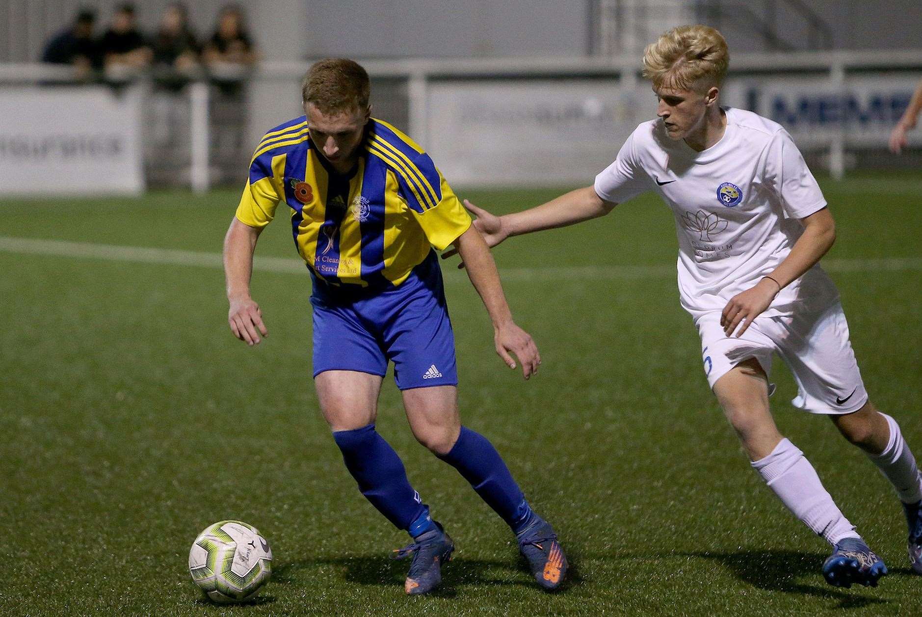 Players battle for possession in midfield. Picture: PSP Images