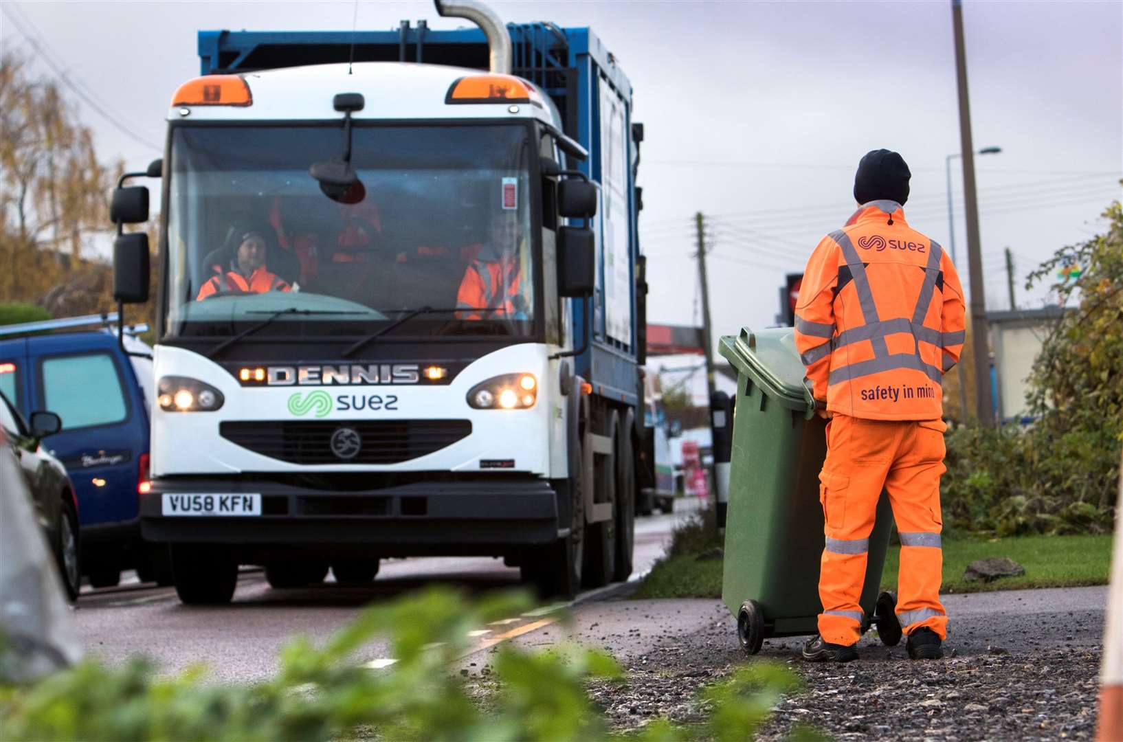 GMB union workers will not strike after balloting over pay disparities. Picture: Suez