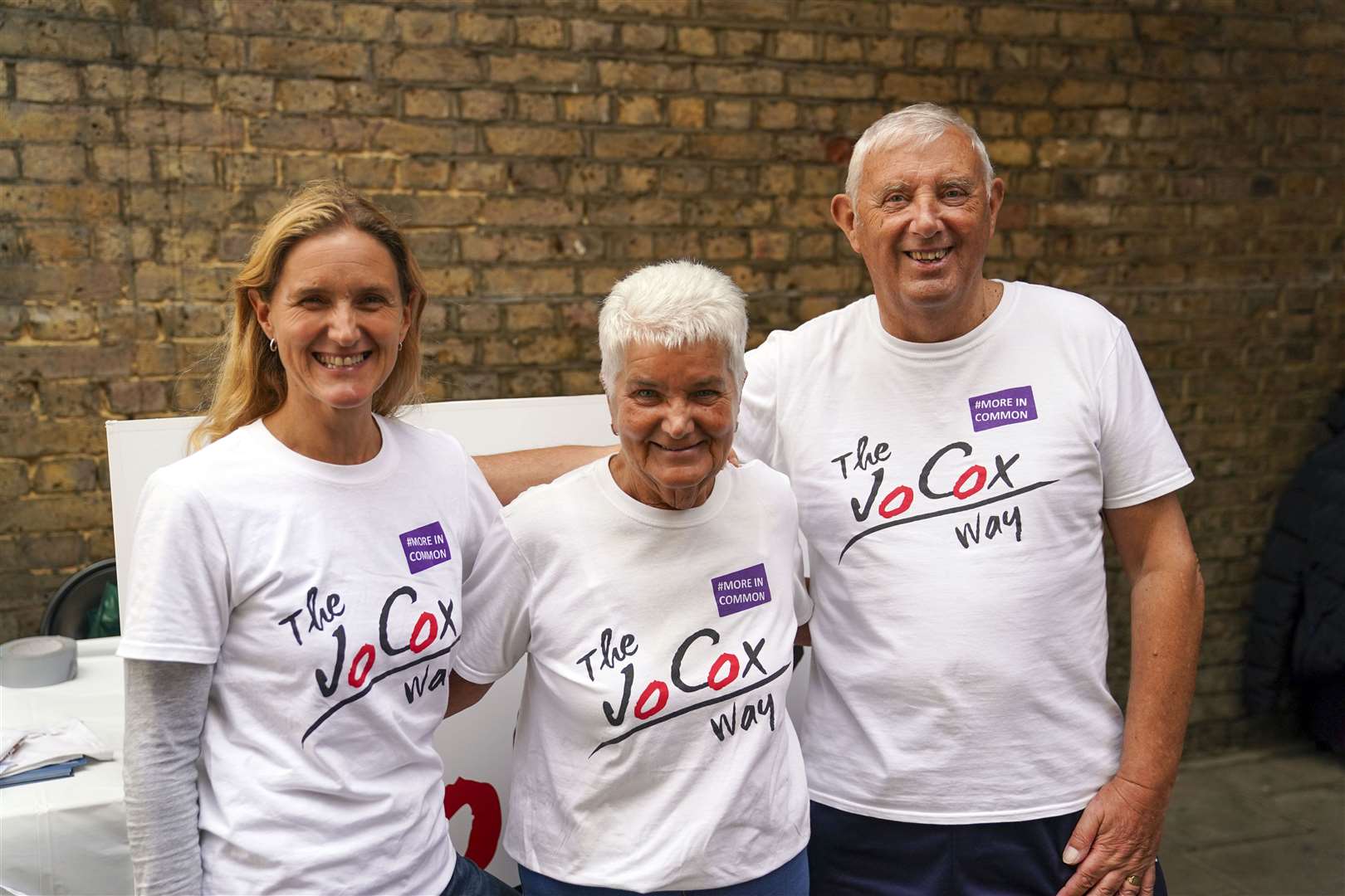 MP Kim Leadbeater, the sister of murdered MP Jo Cox, with her parents Gordon and Jean Leadbeater in 2021 (Steve Parsons/PA)