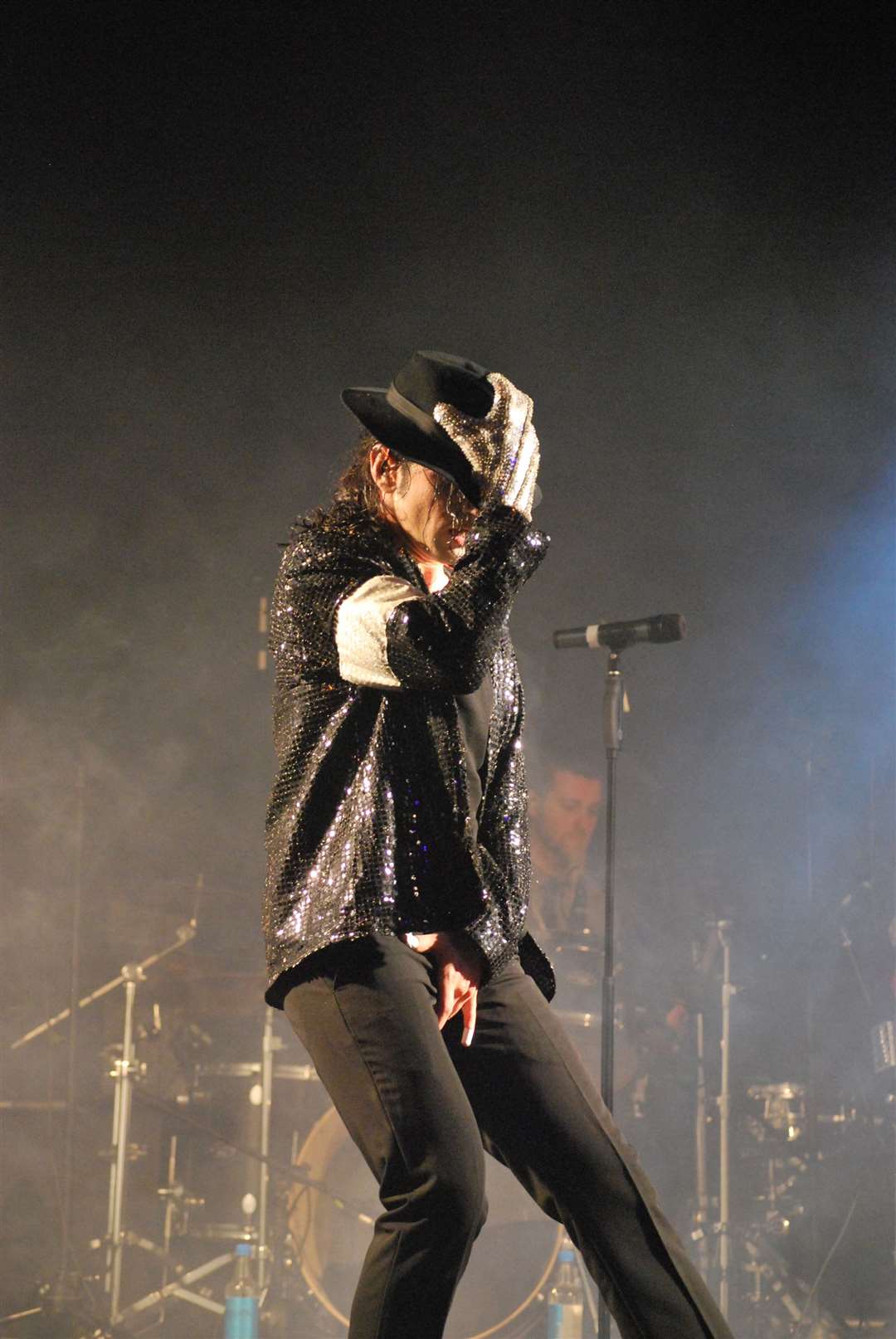 Ben Bowman appearing as Michael Jackson