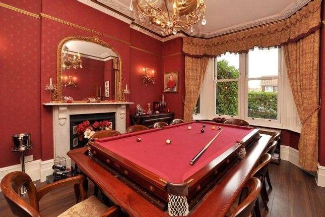 Fancy a game of pool? Picture: Zoopla / Bromley Property Company