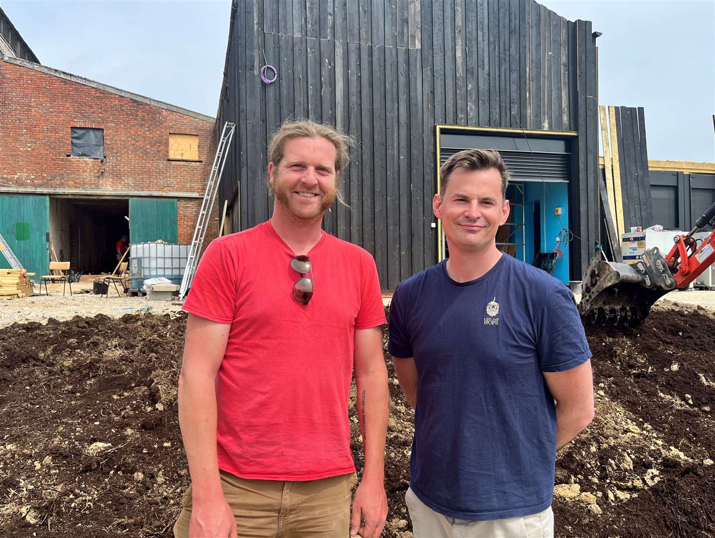 Ross Gandon (left) manager of McCanns Brewery and Ross Hukins from Hukins Hops