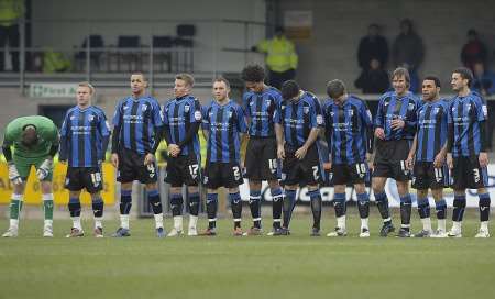 Gillingham v Torquay