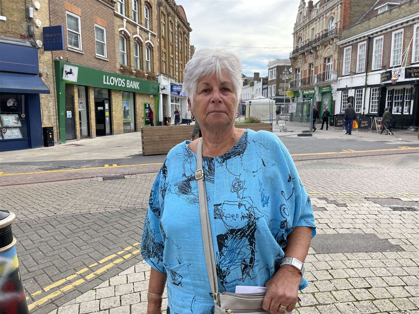 Dartford resident Valerie Hall is unhappy with the government and wanted Boris Johnson back although he is a 'buffoon'