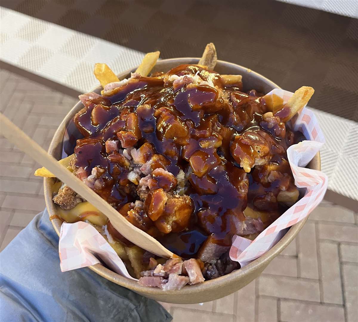 The Hunters Chicken loaded fries came drowned in barbeque and cheese sauce with a fair sprinkling of bacon bites