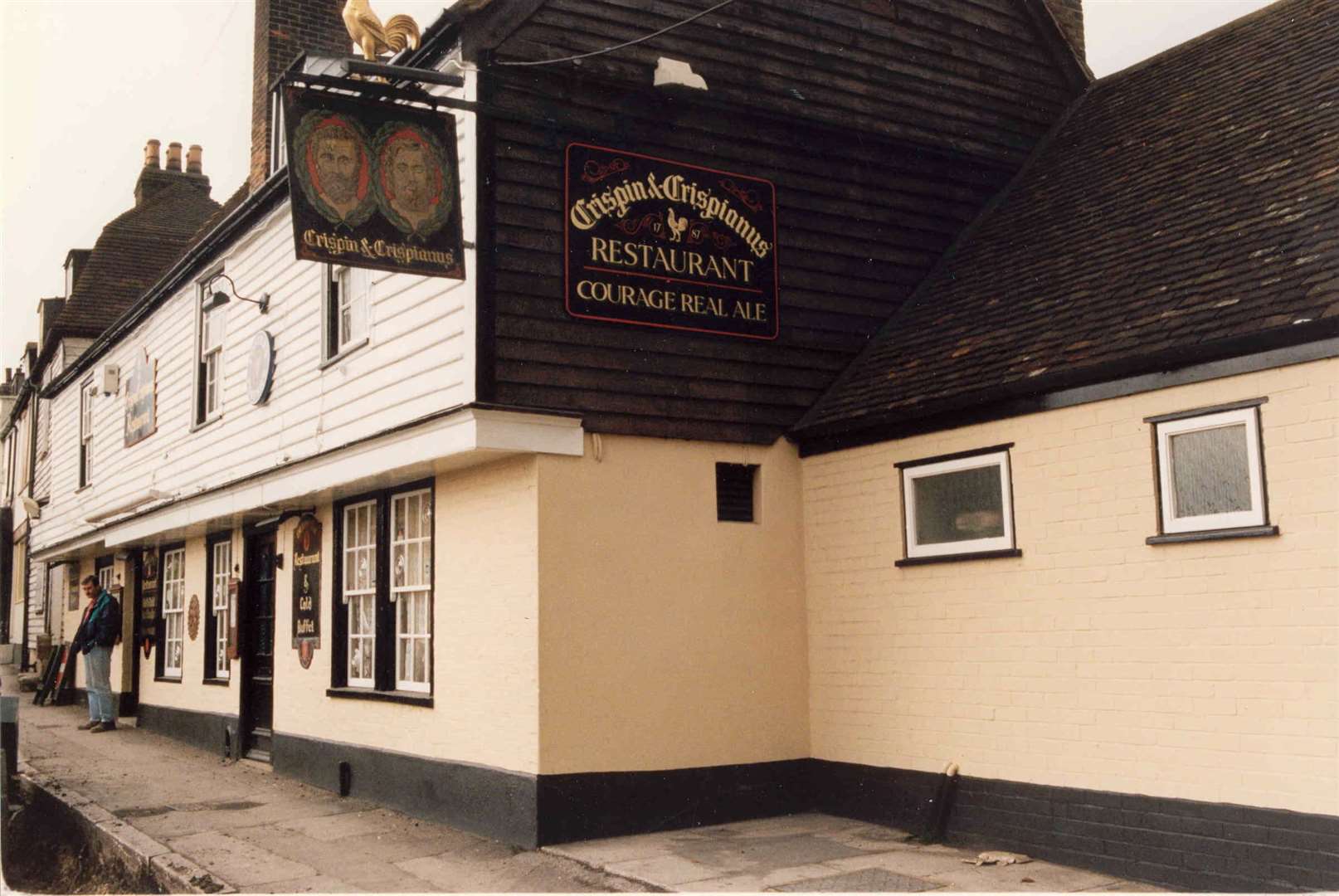 Crispin and Crispianus public house in April 1992