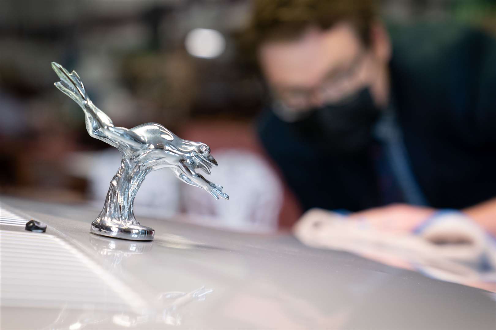 The bonnet of the Ford Escort features a silver frog – a copy of the original mascot which was given to Diana by her sister Sarah (Joe Giddens/PA)