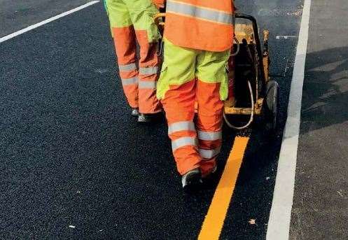 Yellow lines are coming soon to Kings Hill