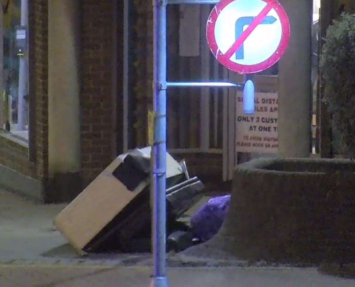 The footage showed the men dumping the rubbish on the corner of High Street and Bank Street