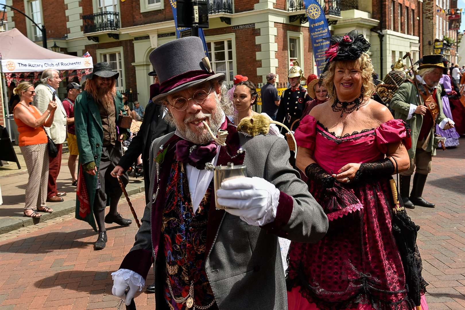 Caption: Slug: MM DICKENS 19 010619Caption: Parade through Rochester city centre for the Dickens Festival 2019 in Rochester, KentLocation: ROCHESTERCategory: FESTIVALS & FETESPicture: Tony Jones (11571586)