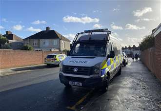 Bomb squad called to Wentworth Drive, Dartford