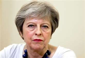 MPs unimpressed as PM pledges second referendum