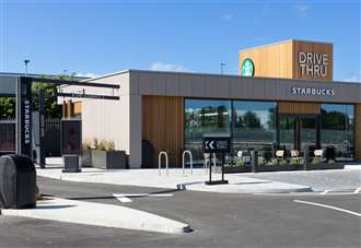 Starbucks opens drive-thru near shopping centre