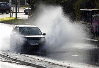 Weather warning as heavy rain hits Kent