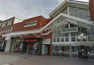 Police called to woman in distress at shopping centre