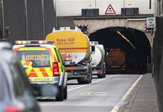Broken down vehicle forces closure of tunnel