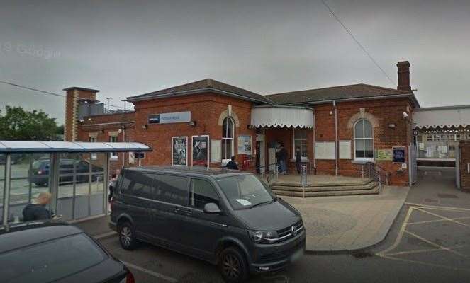 Paddock Wood railway station