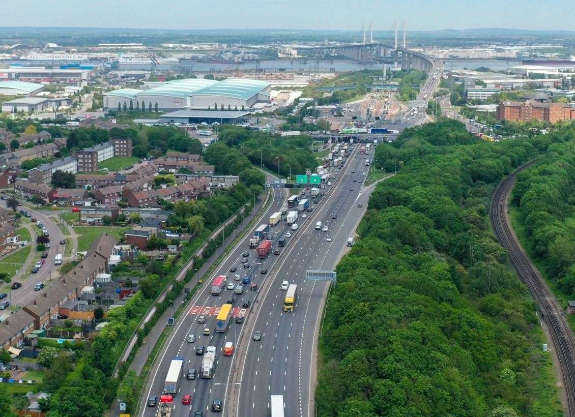 Dartford Crossing tunnel closed as fire service called with delays