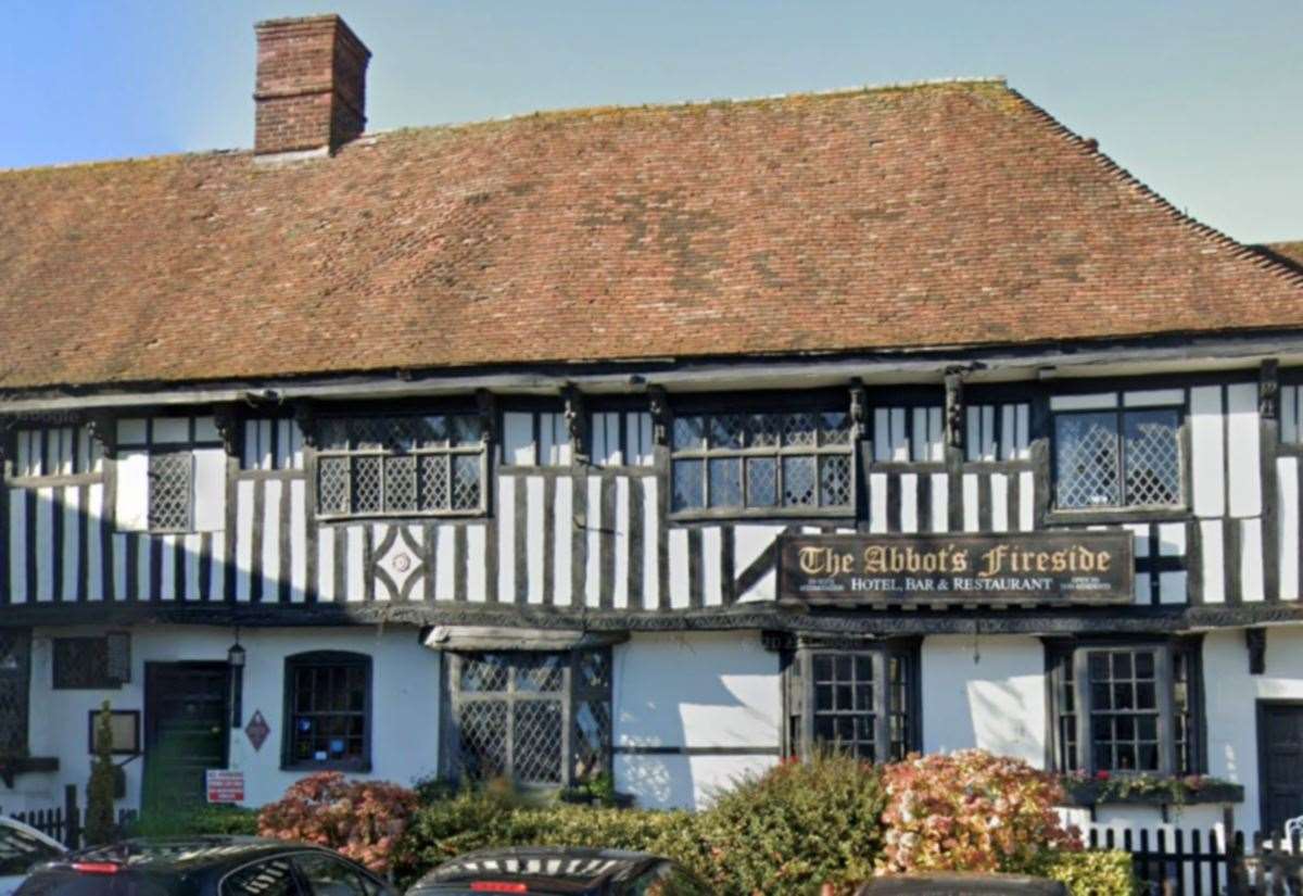 Historic Abbot’s Fireside Pub in Elham Closes after 570 Years