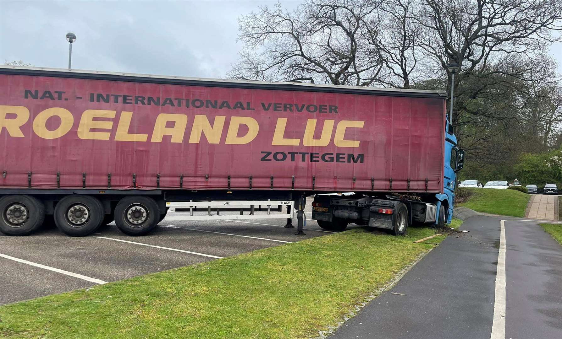 A lorry became stuck at Eureka Leisure Park in Ashford. Picture: Daren Payne