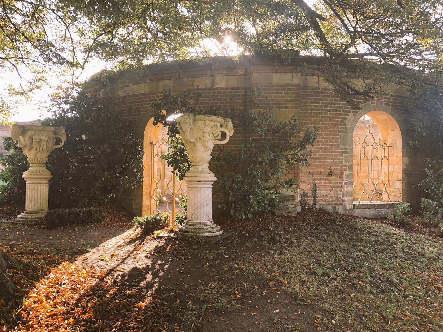 The golden autumnal light at Hever