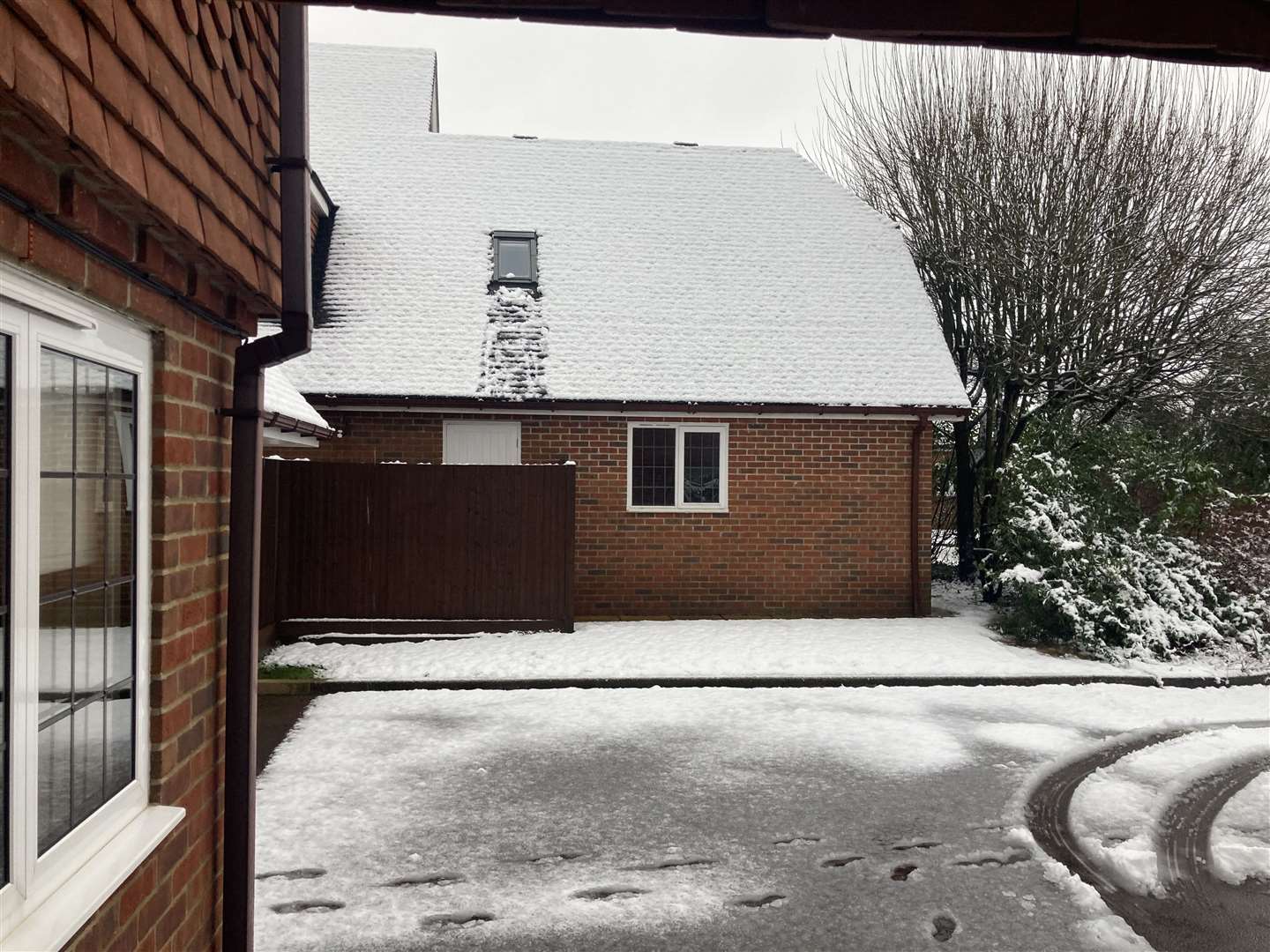 West Kingsdown awoke to see lots of the white stuff this morning