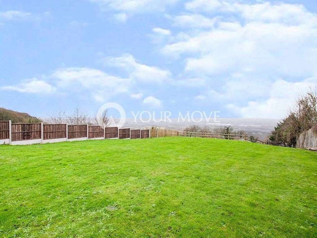 Scenic pastures as far as the eye can see right from one lucky Chatham homeowner's back garden