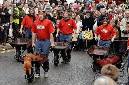 The Red Barrows at Wrotham's Christmas Fayre