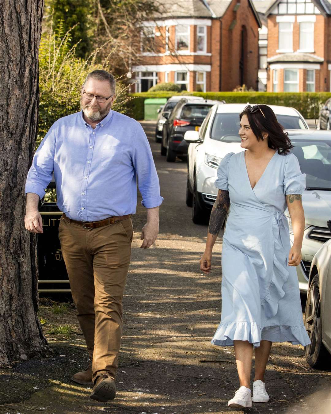 Doug Beattie during a constituency visit with party colleague Julie-Anne Corr-Johnston (Liam McBurney/PA)