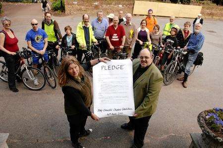 Emily Shirley hands over petition to Cllr Alex Perkins