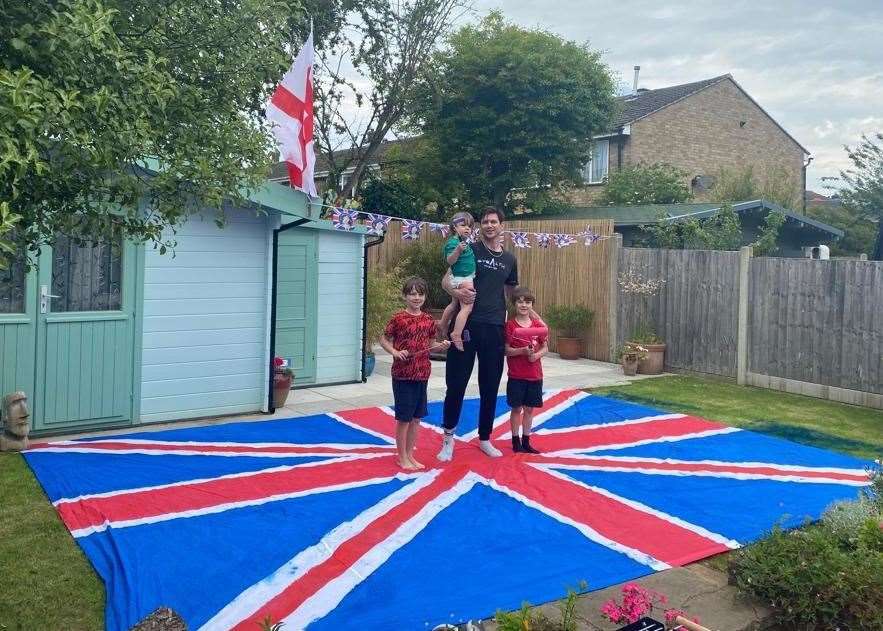 Samuel Carthew will be visiting the Medway towns this weekend with a giant Union Jack amid the Platinum Jubilee celebrations. Picture: Samuel Carthew