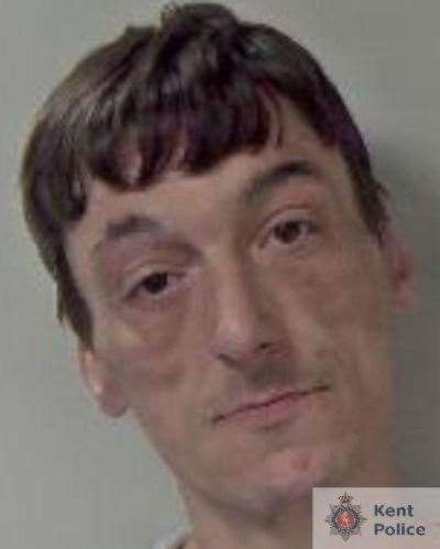 Wayne Sart, 40, has been jailed for 18 months for drug dealing (42738932)