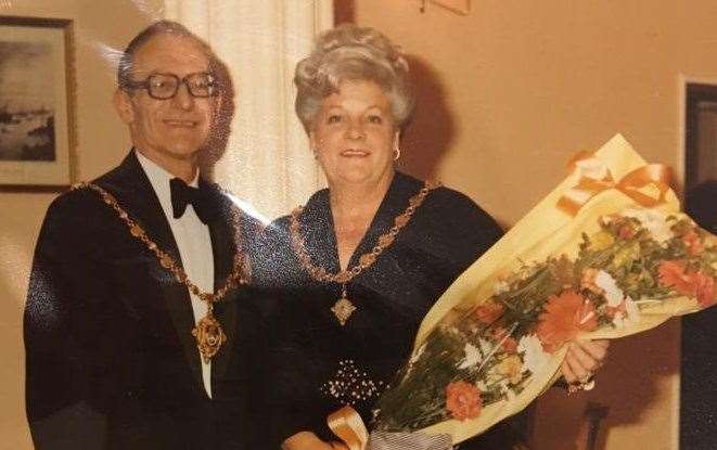 Alec and Joan Twyman at the Mayor's Ball at the Winter Gardens in November 1984 (17282621)