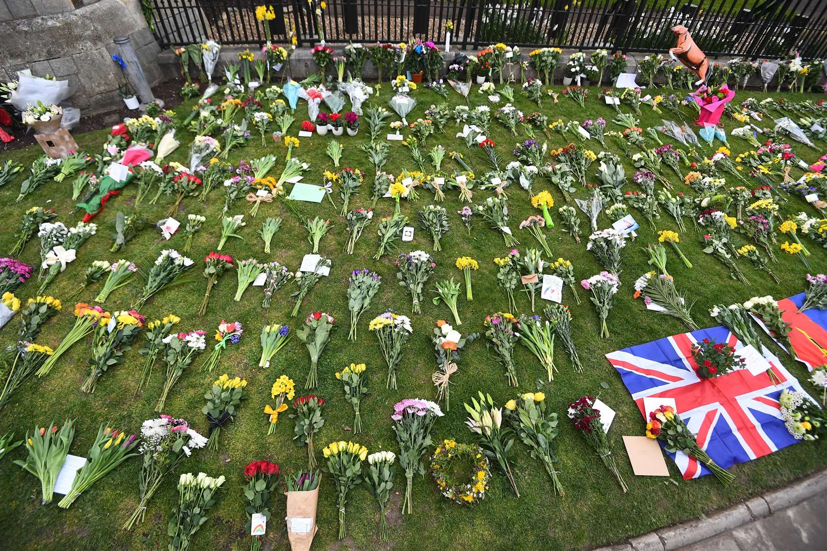 Flowers at Cambridge Gate at Windsor Castle (Victoria Jones/PA)