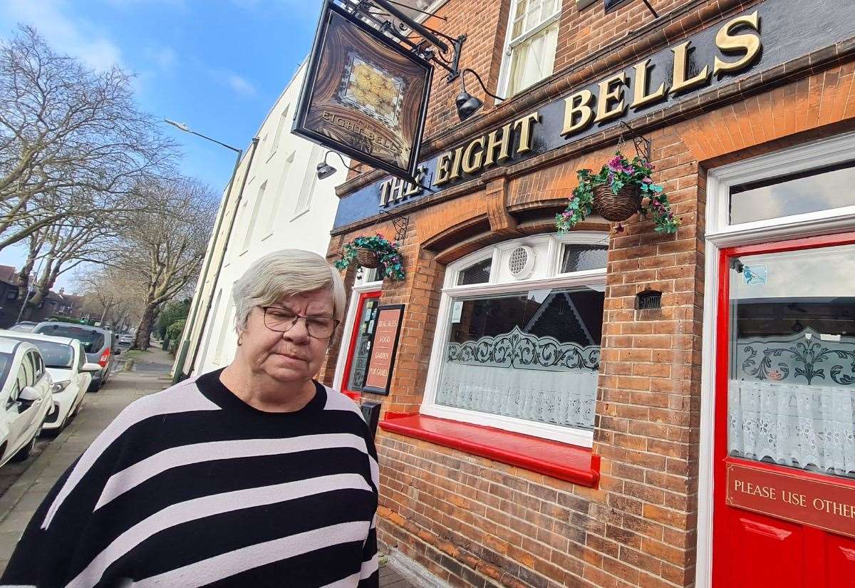 Pub Faces Criticism Over New Sign at The Eight Bells in Canterbury