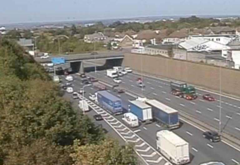 Delays On M25 After Dartford Tunnel Shuts Essex Bound Due To Collision   4LD6WXDSVM85PKFLG9VC 