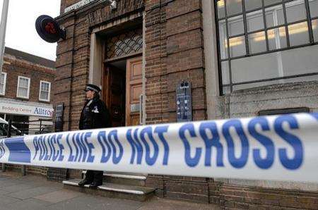 Police at scene of Watling Street robbery