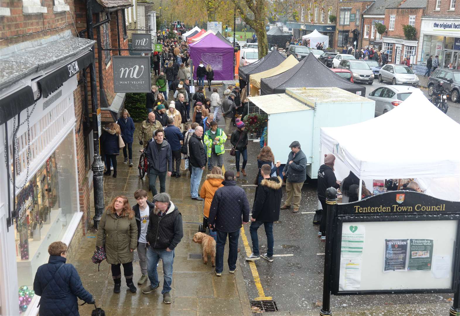 Tenterden Christmas Market back on but light show remains off