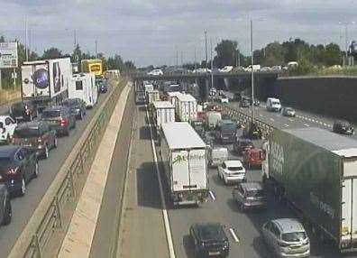 M25 congestion and delays on Dartford Crossing approach