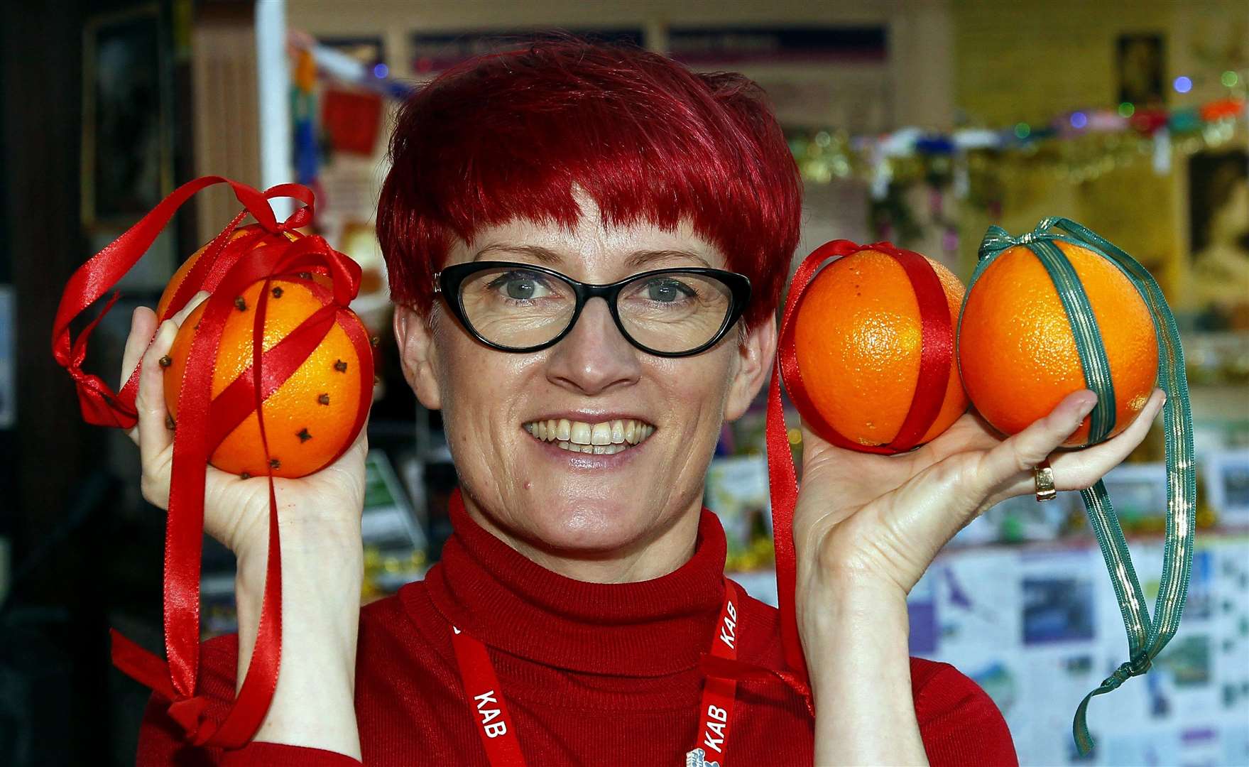 Wendy Daws with some festive pomanders