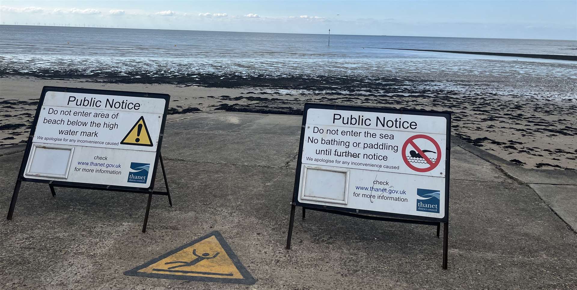 Following pollution warnings, signs warning the public against bathing can be seen at both Minnis Bay and West Bay in Thanet