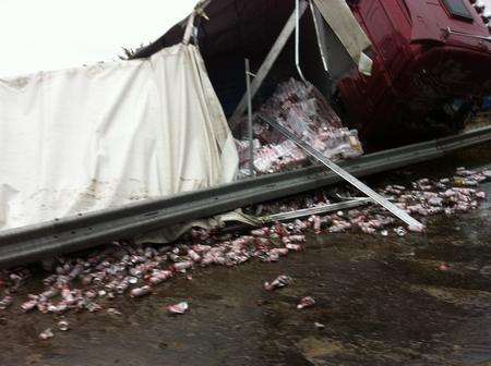 Lorry overturns at Barham.