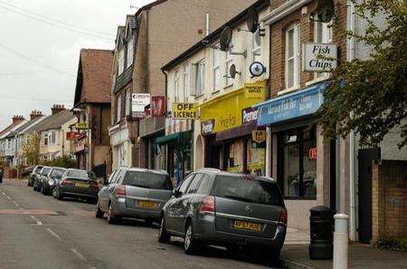 The kitten was kicked by children outside shops in Kitchener Avenue, Gravesend