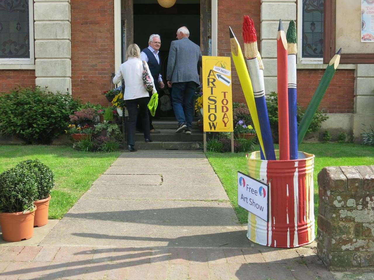 Three giant pencils were stolen from outside Weald of Kent Art Society's show at Hightbury Hall. They have since been returned (7930267)