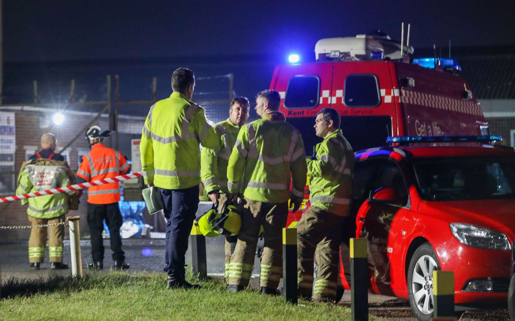 The fire at the Eurolink industrial estate in Sittingbourne. Picture: UKNIP (51636169)