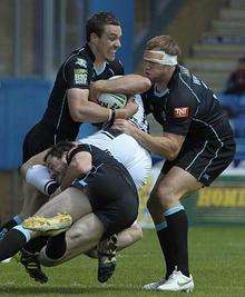 London Broncos against Hull action