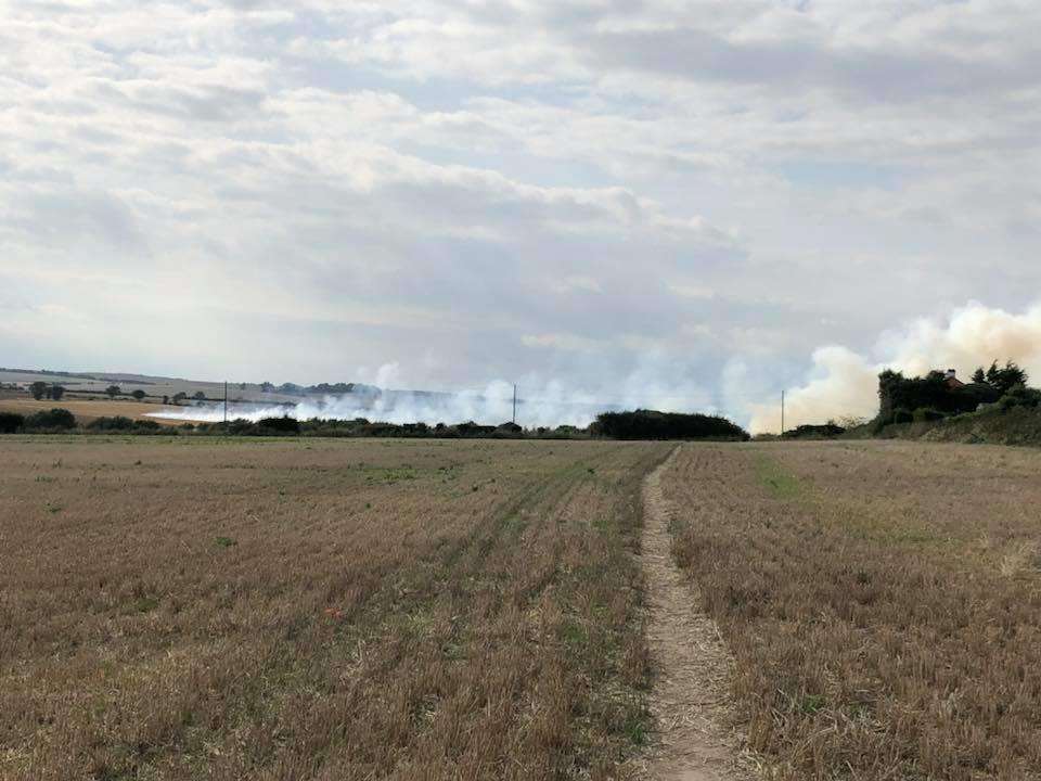 Crews have been called to the field fire off Ellens Road in Walmer Picture: Kelly Hutchings (3693266)